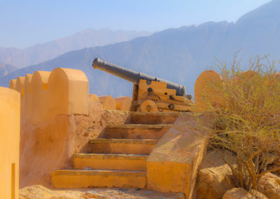 oman-nakhal-reise-fort-kanone