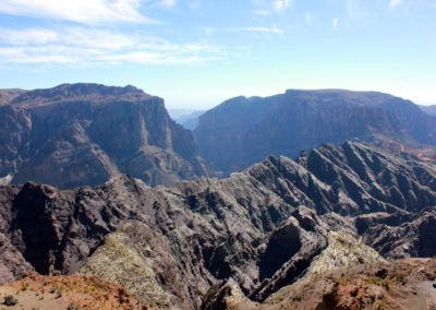 oman-sayq-plateau-canyon-rundreise-hajar-gebirge